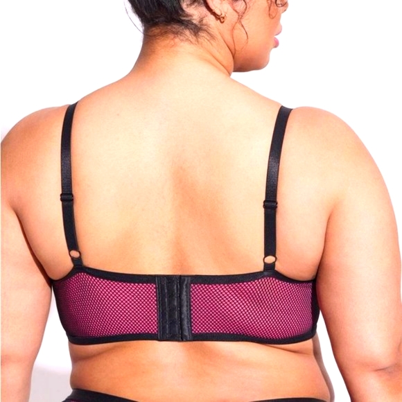 ♥️NWT VINTAGE TORRID UNDERWIRE BRA FISHNET SATIN STRAPPY BRALETTE - Picture 2 of 14